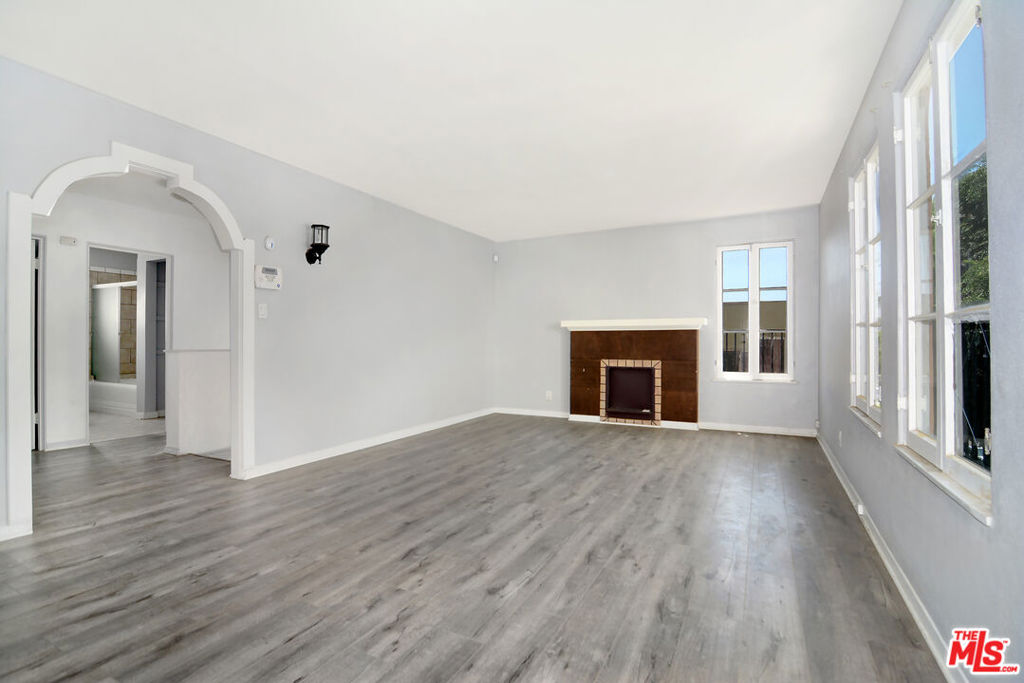 250 S Carondelet Street