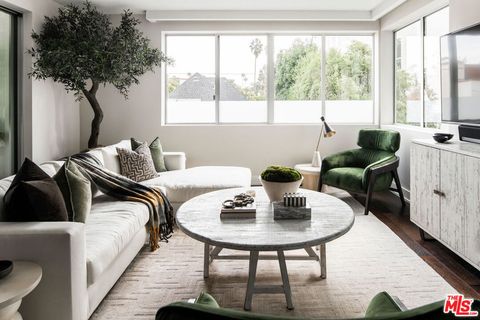 460 N Palm Drive 205 Beverly Hills CA 90210