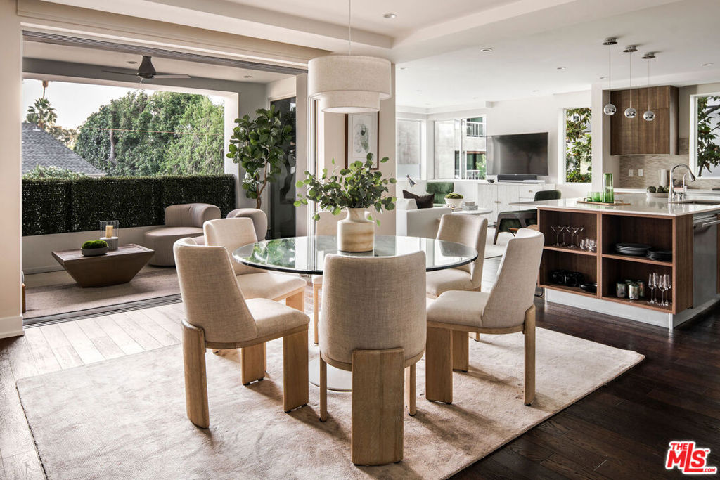 Properties 4 460 N Palm Drive 205
