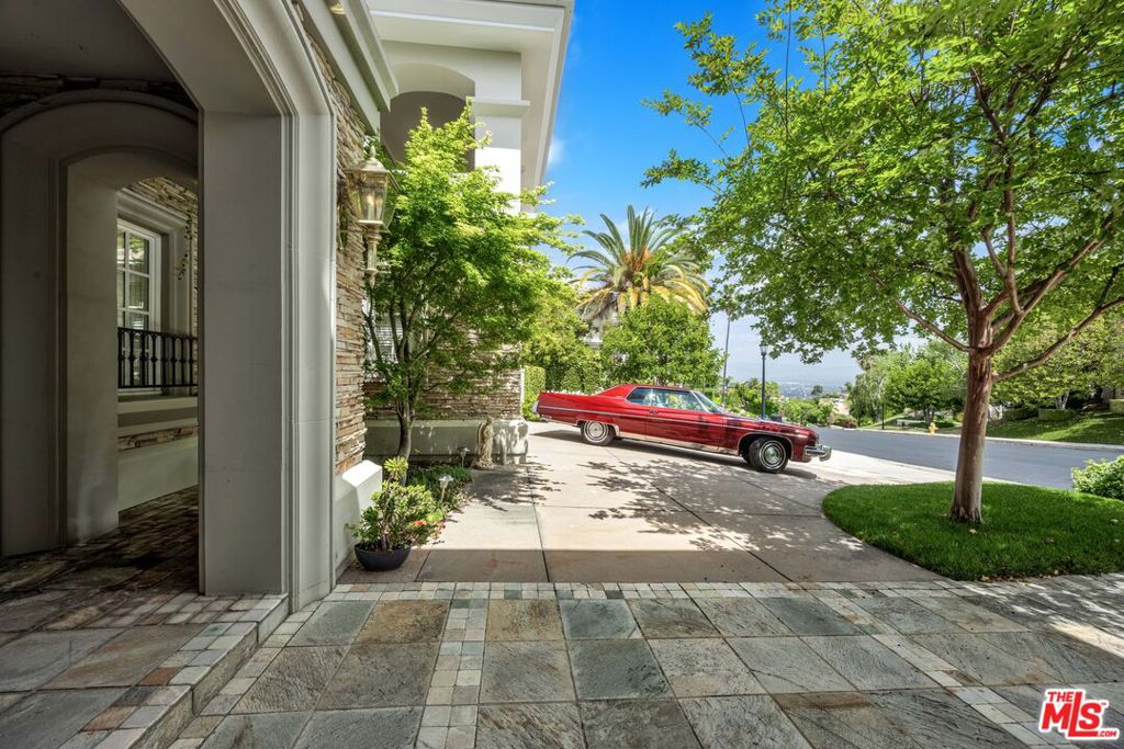 3759 Winford Drive