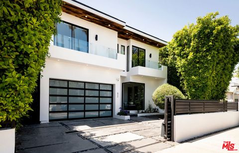 833 N Cherokee Avenue Los Angeles CA 90038