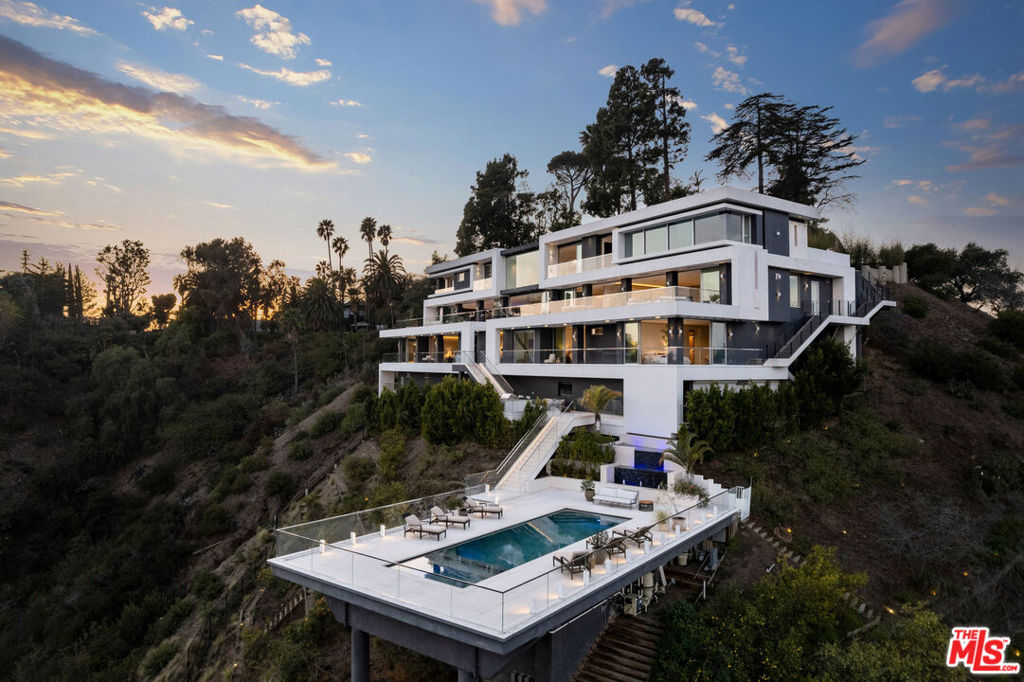 Properties 1 1250 Bel Air Road