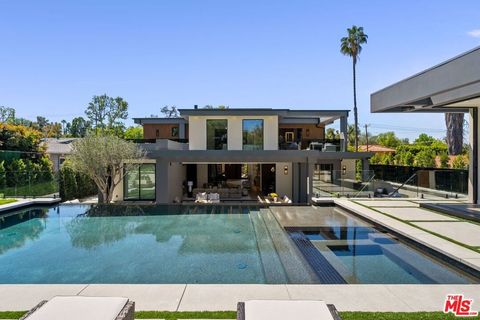 A home in Tarzana