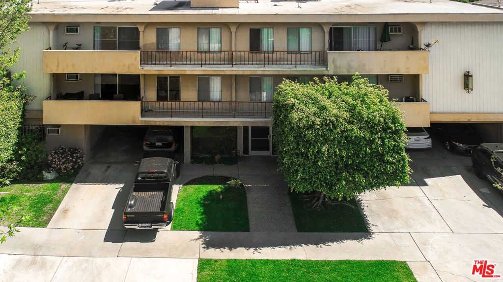 Properties 4 1110 S Oakhurst Drive