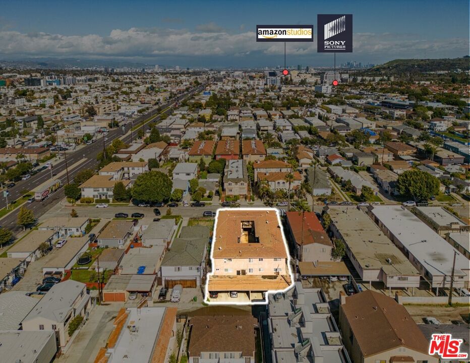 Properties 1 3827 Tilden Avenue