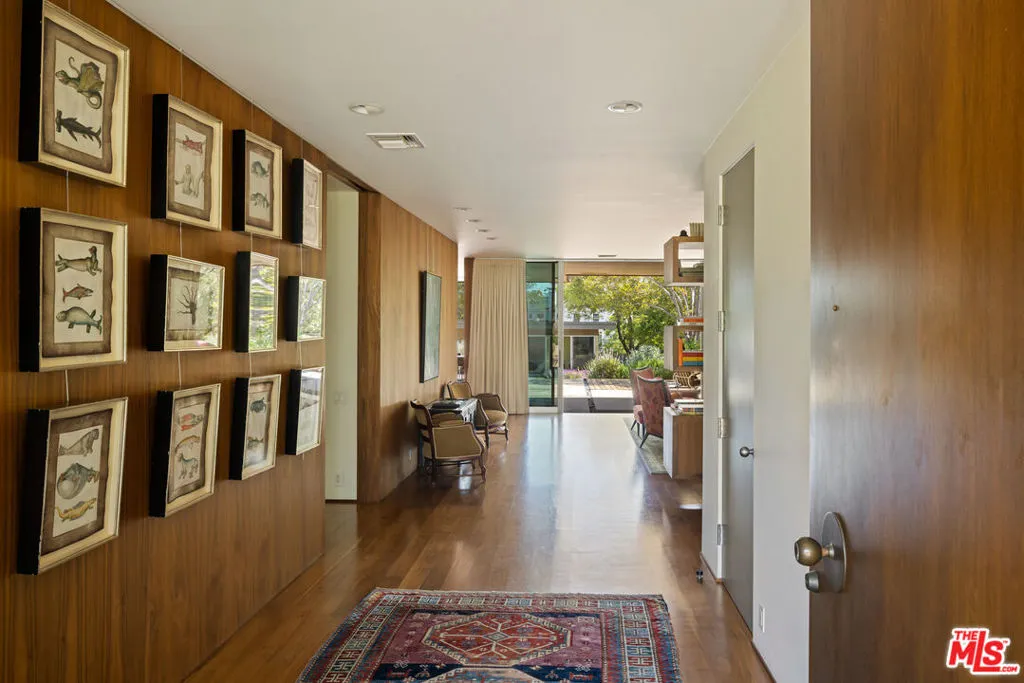 Los Angeles, California 90049, United States, 7 Bedrooms Bedrooms, ,7 BathroomsBathrooms,Residential,Active,108865