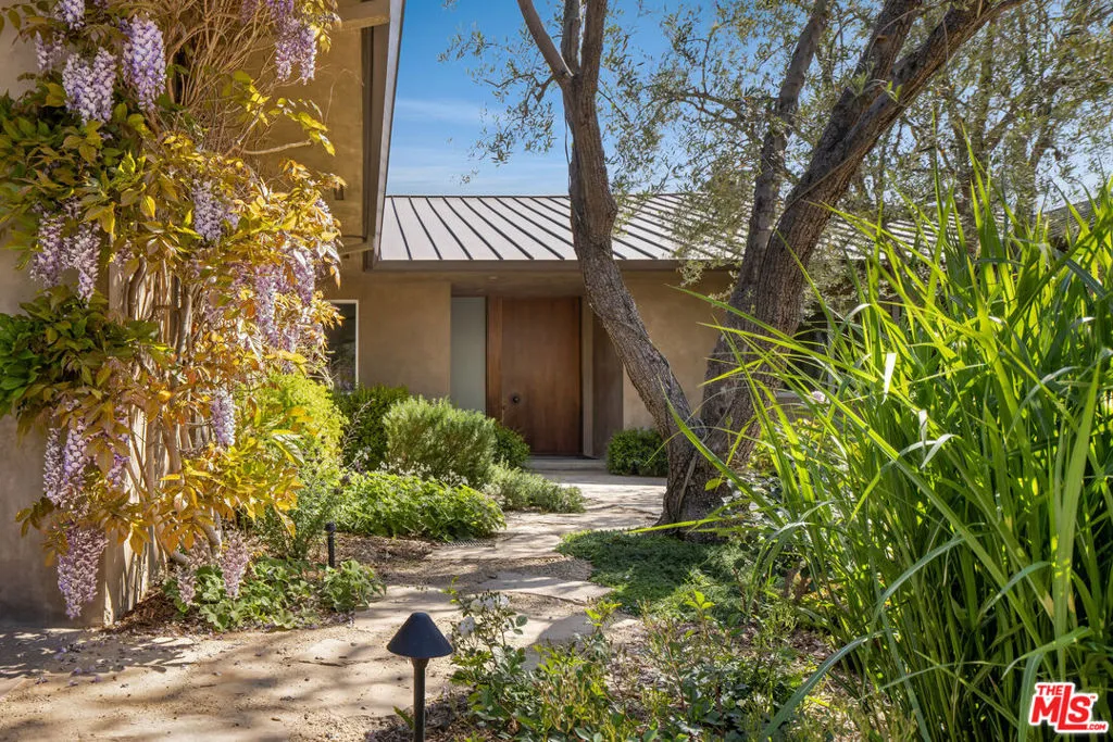 Los Angeles, California 90049, United States, 7 Bedrooms Bedrooms, ,7 BathroomsBathrooms,Residential,Active,108865