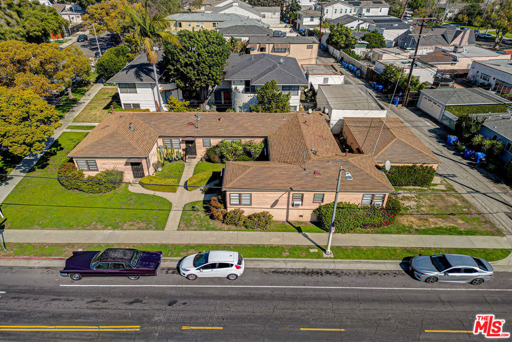 8767 Airdrome Street