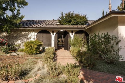 A home in Porter Ranch