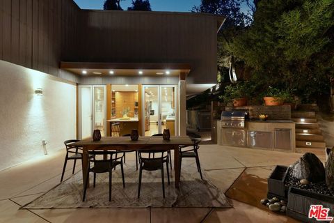 A home in Studio City