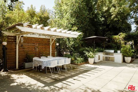 A home in South Pasadena