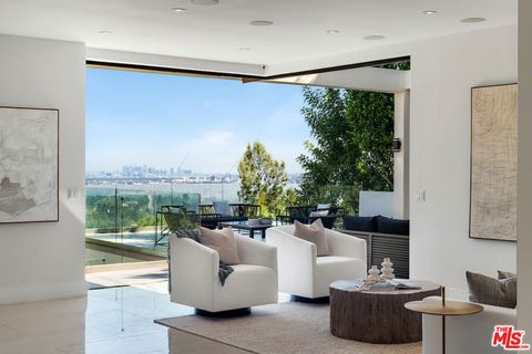 1280 Angelo Drive Beverly Hills CA 90210