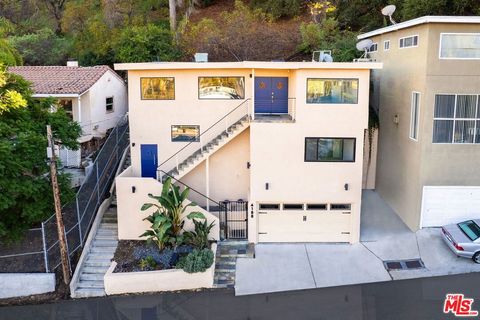 A home in Studio City