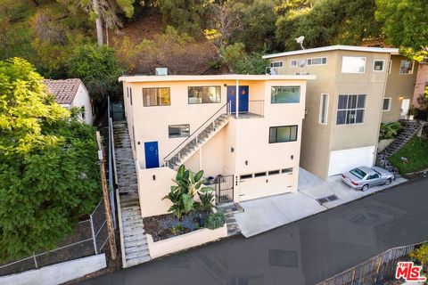 A home in Studio City