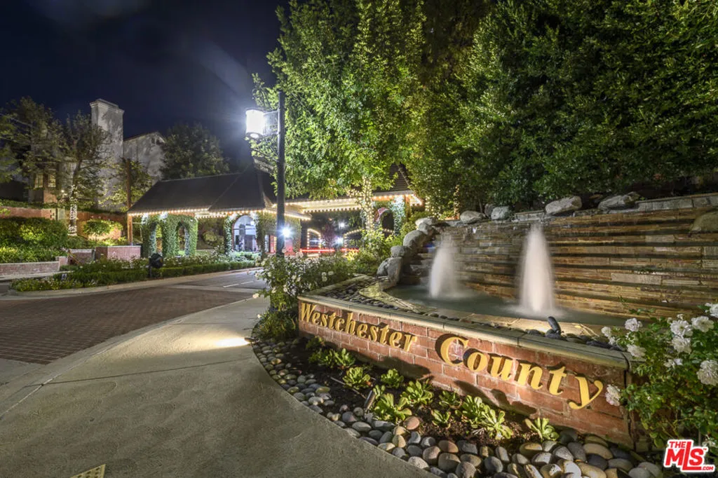 Woodland Hills, California 91364, United States, 4 Bedrooms Bedrooms, ,7 BathroomsBathrooms,Residential,Active,17146