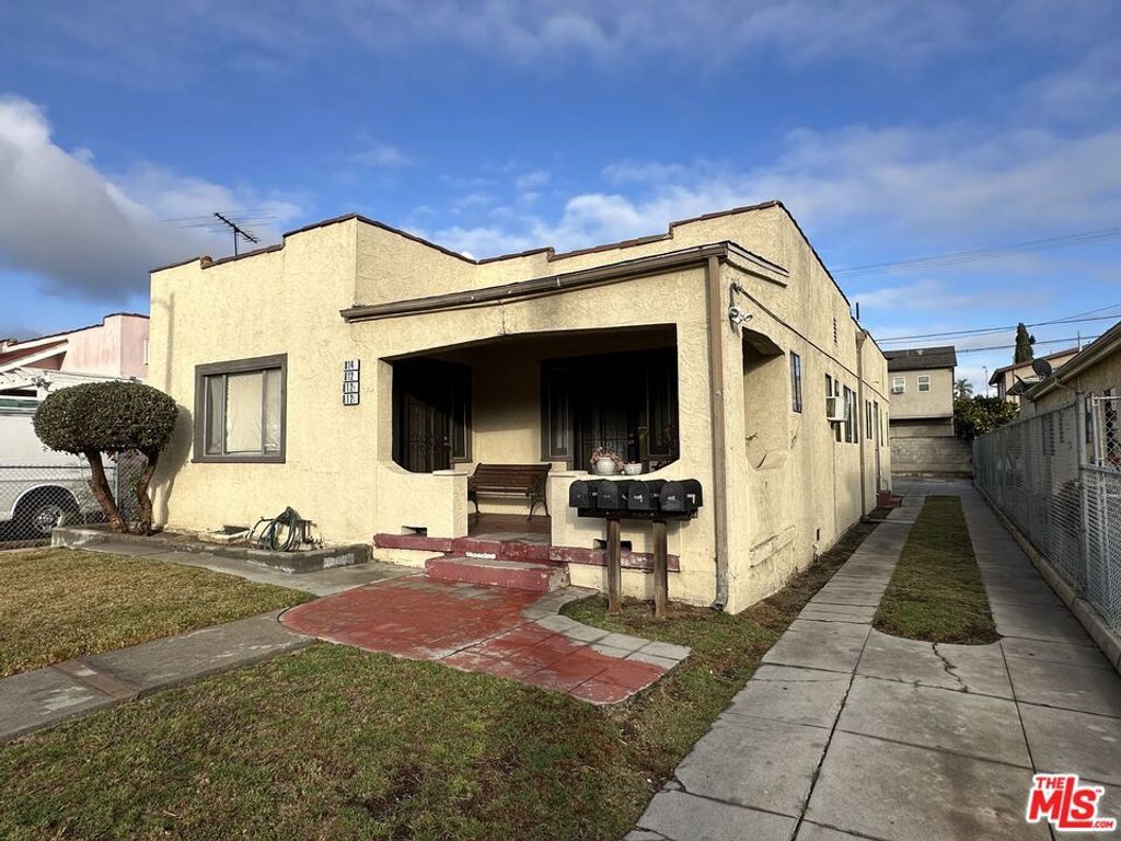 listing image 0