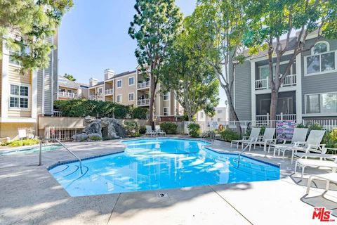 A home in Playa Del Rey