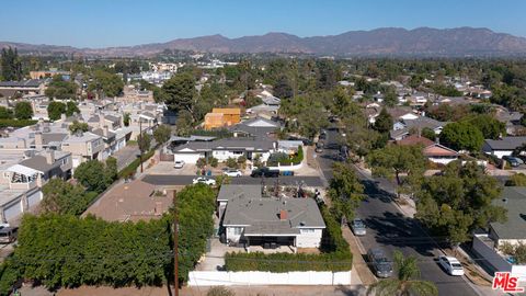 A home in Mission Hills (San Fernando)