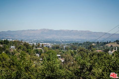 A home in Woodland Hills