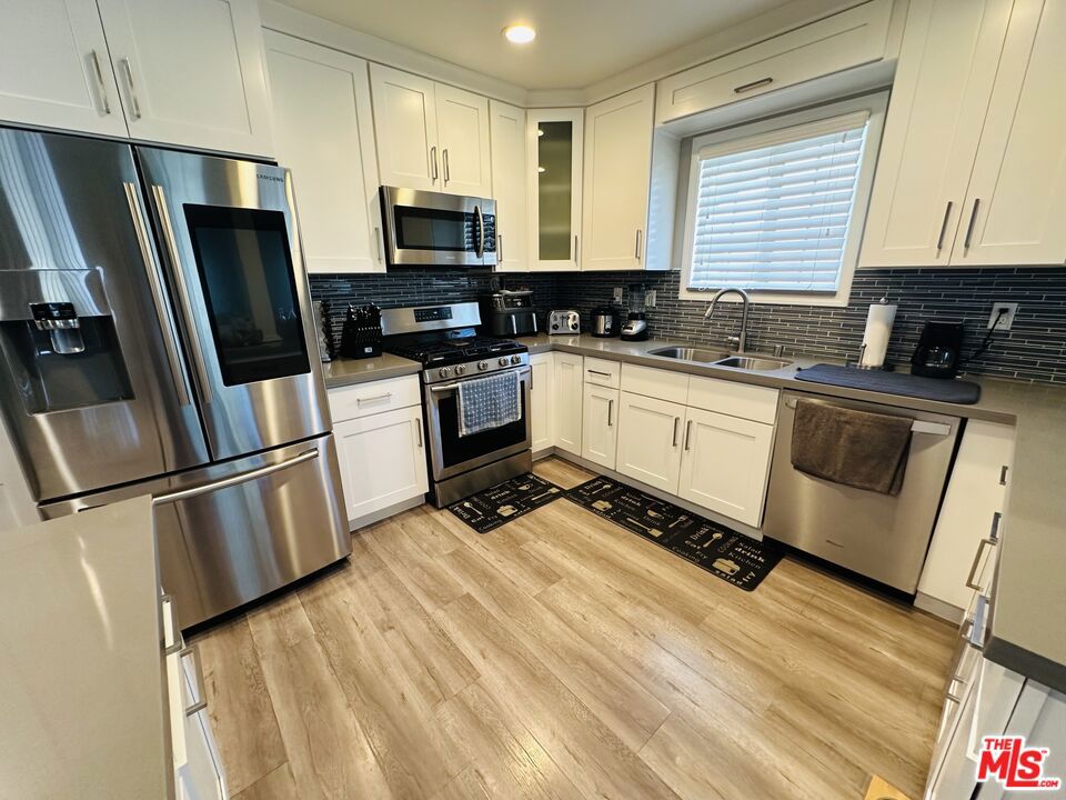 2717 W 74th Street