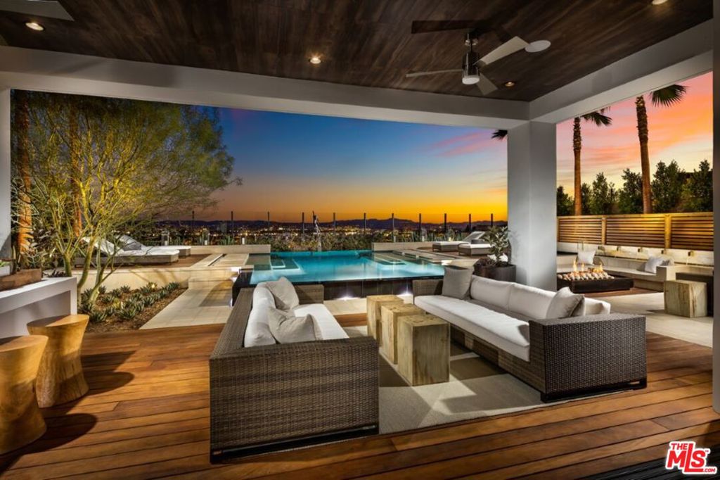 Properties 2 20340 W Aberdeen Lane