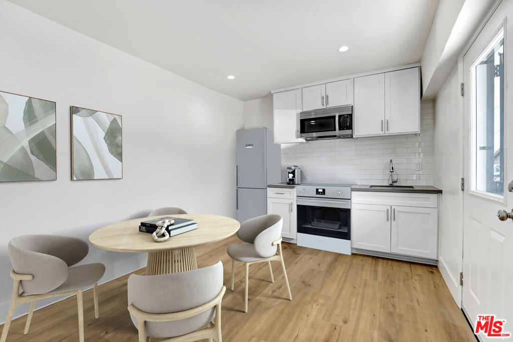 Properties 3 10028 San Fernando Road 34