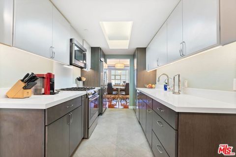 171 N Church Lane 511 Los Angeles CA 90049