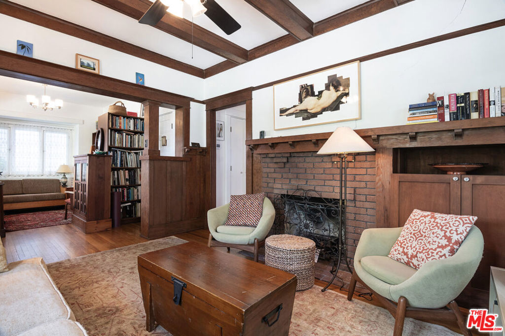 Listing image 1