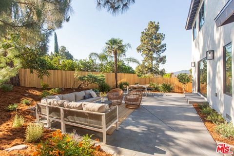 A home in La Crescenta