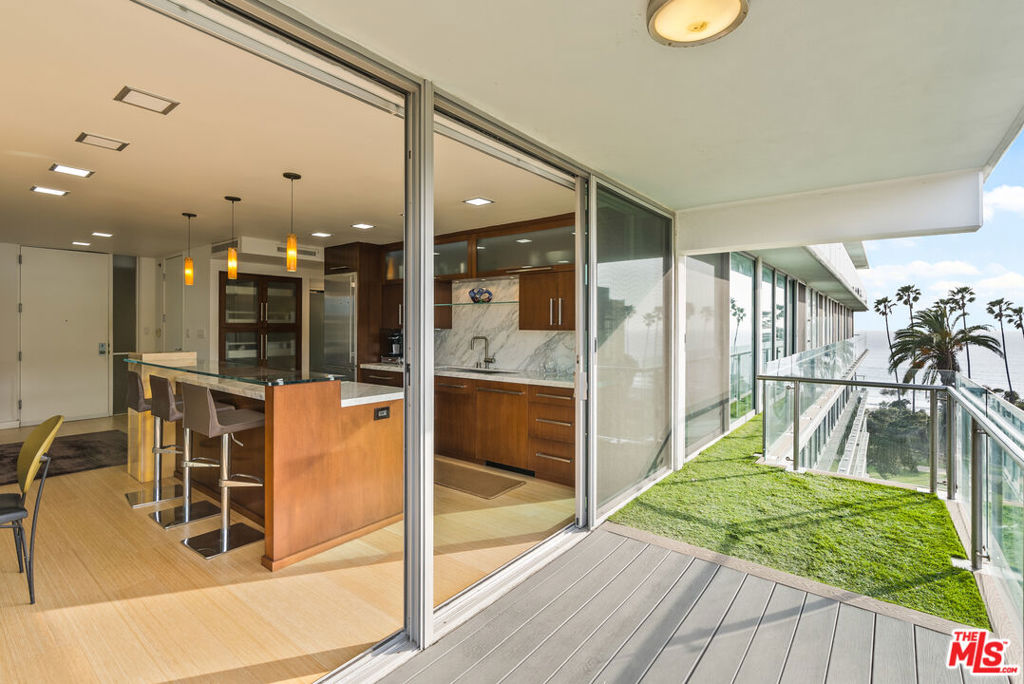 Properties 1 535 Ocean Avenue 8C