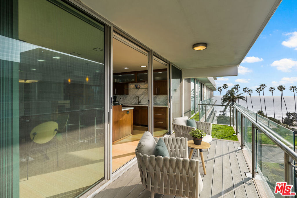 Properties 2 535 Ocean Avenue 8C