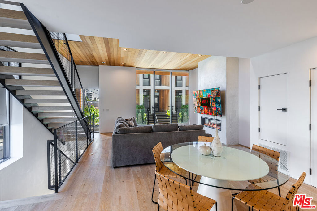 Properties 4 610 S Van Ness Avenue 6