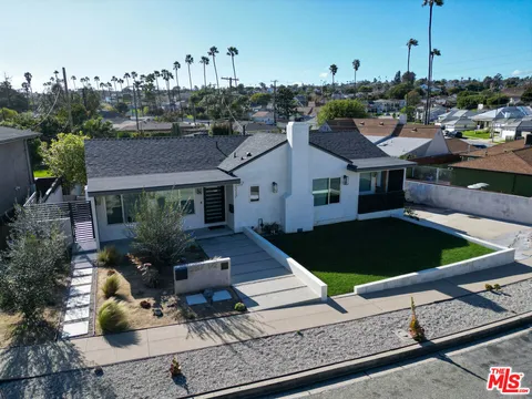 5317 Valley Ridge Avenue, Los Angeles, CA 90043 - MLS#: 25511999