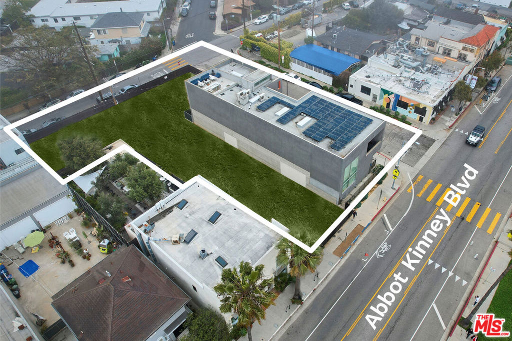 Properties 1 1015 Abbot Kinney Boulevard