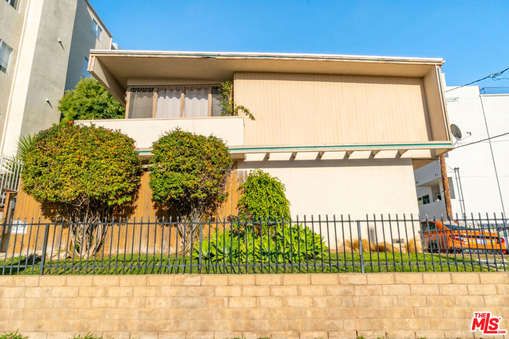 Properties 4 1256 S Westgate Avenue