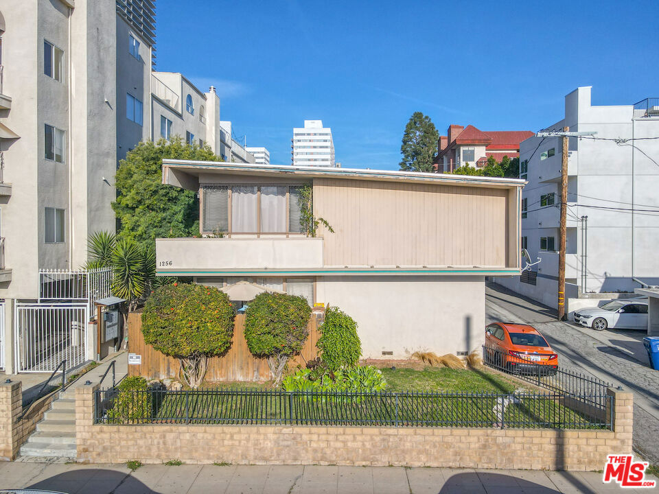 Properties 1 1256 S Westgate Avenue