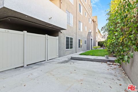 A home in North Hollywood