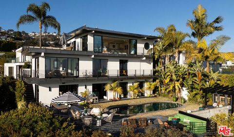 1501 Viewsite Terrace Los Angeles CA 90069