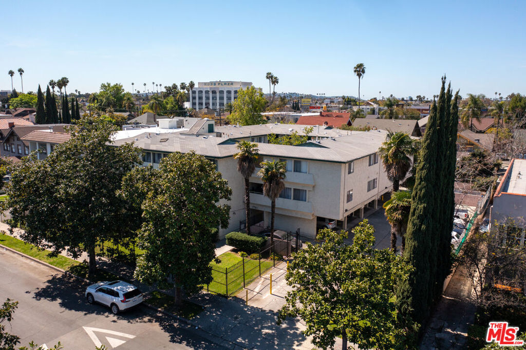 Properties 1 1701 Westmoreland Boulevard