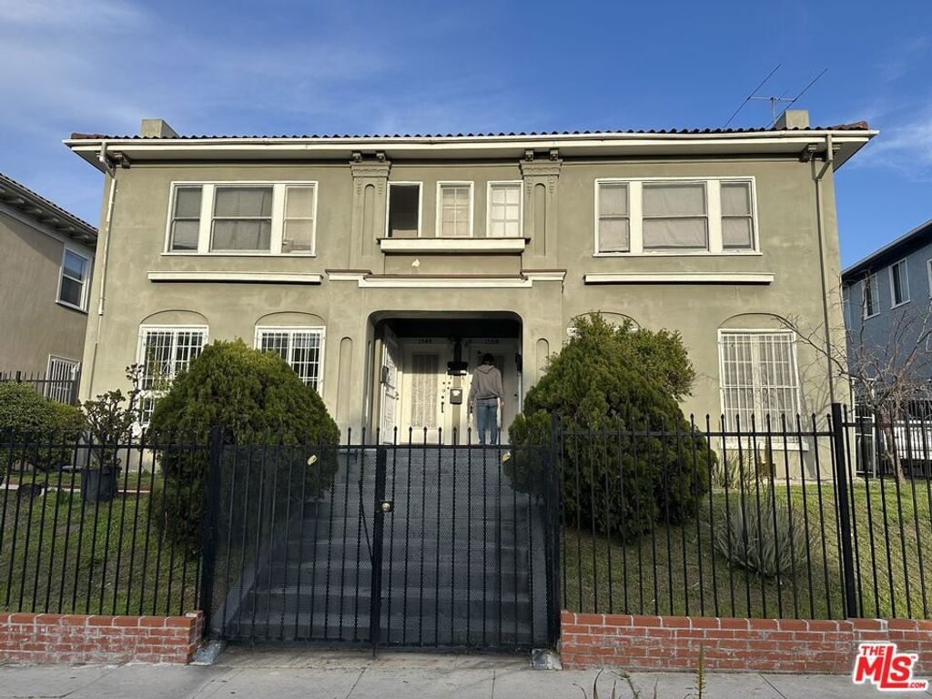 listing image 0