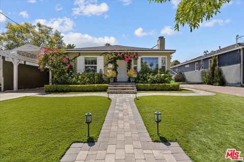 A home in North Hollywood