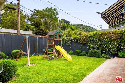 A home in Studio City