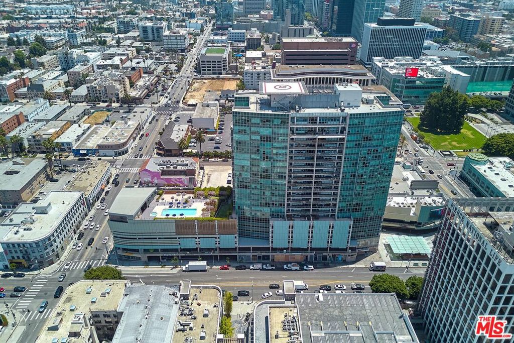 Properties 4 3785 Wilshire Boulevard