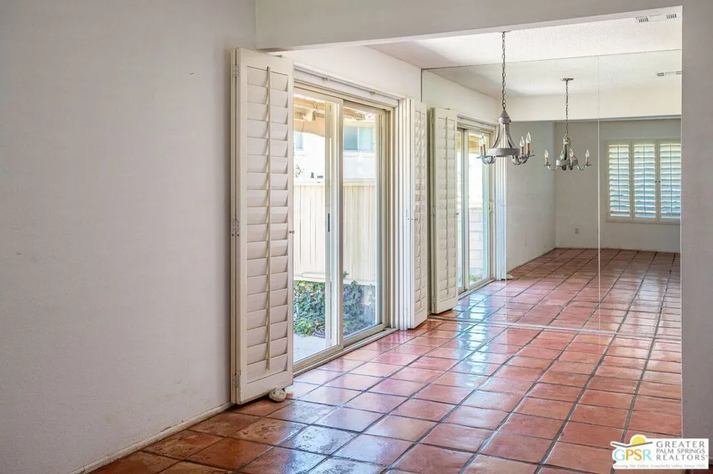 Palm Desert, California 92260, United States, 2 Bedrooms Bedrooms, ,2 BathroomsBathrooms,Residential,Pending,3251