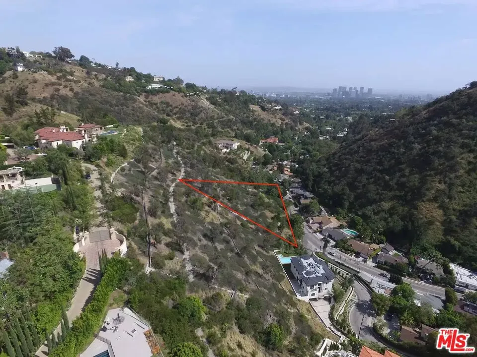 Beverly Hills, California 90210, United States, 4 Bedrooms Bedrooms, ,5 BathroomsBathrooms,Residential,Active,17150