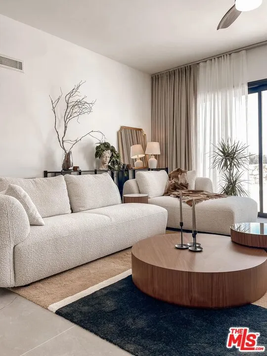 99400, United States, 5 Bedrooms Bedrooms, ,5 BathroomsBathrooms,Residential,Active,93549