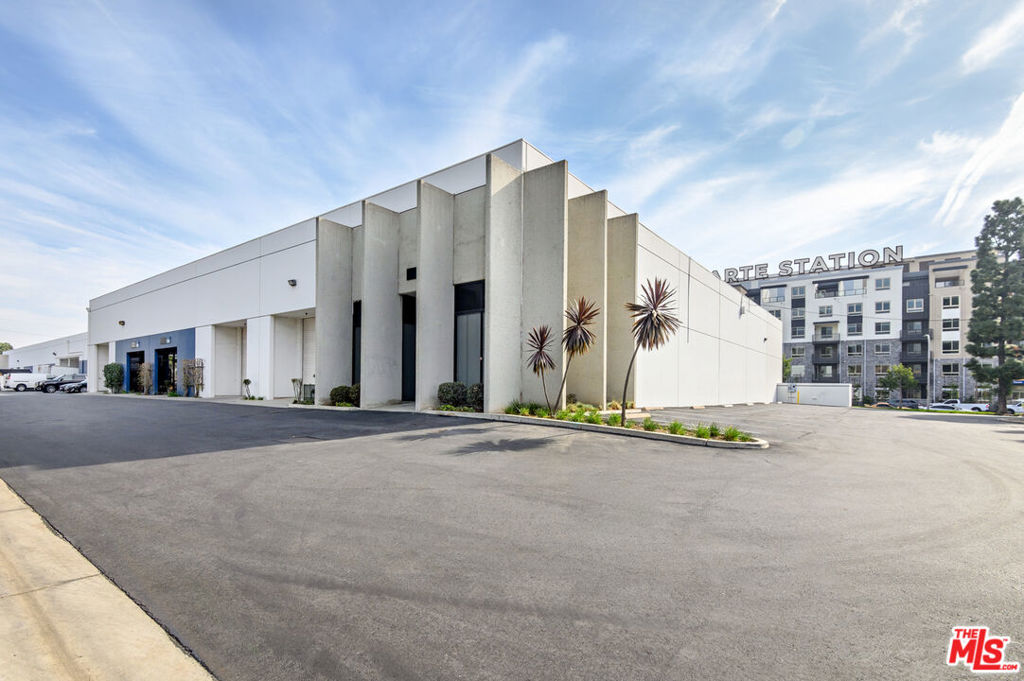 Properties 1 1700 Evergreen Street