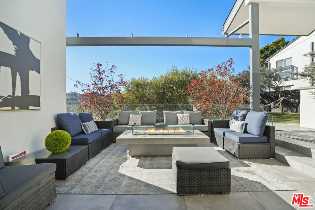 Properties 1 3437 Troy Drive