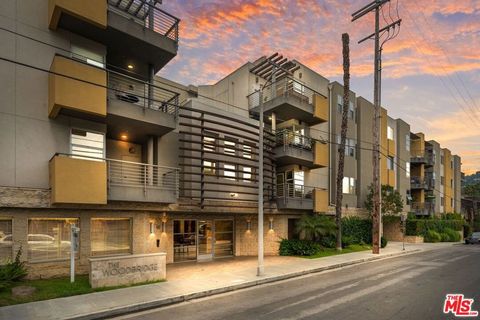 A home in Studio City