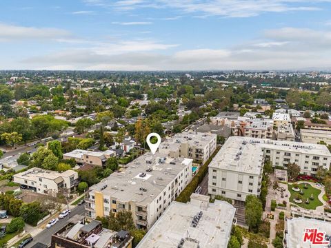 A home in Studio City